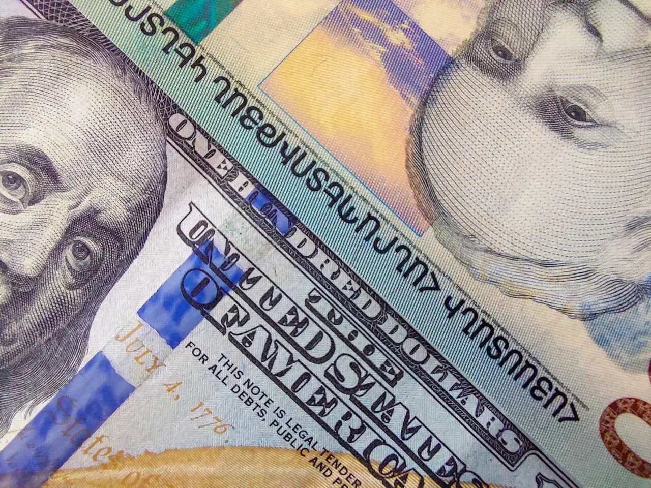Դոլարը, եվրոն ու ոսկու գինը նվազել են. ՀՀ ԿԲ